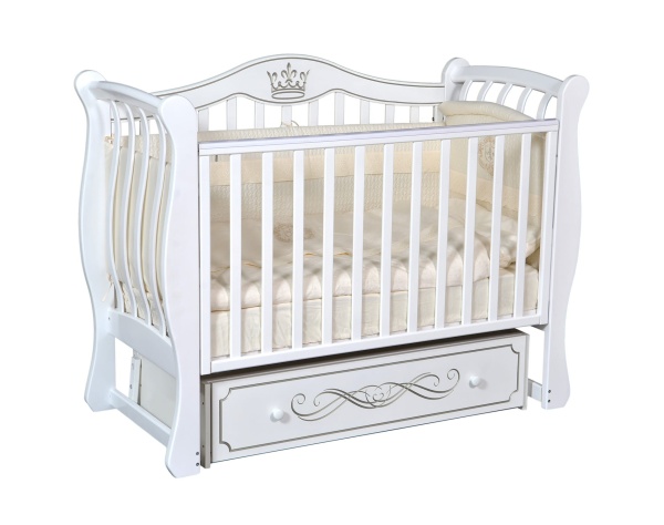 Кроватка "Luiza 333" с декоративной резьбой